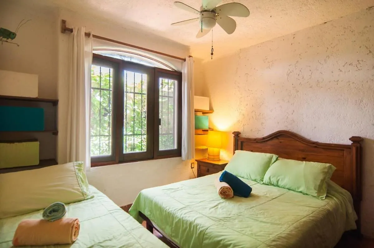 Charming, Gated With Pool, Fast Wifi And Silent Apartment Playa del Carmen