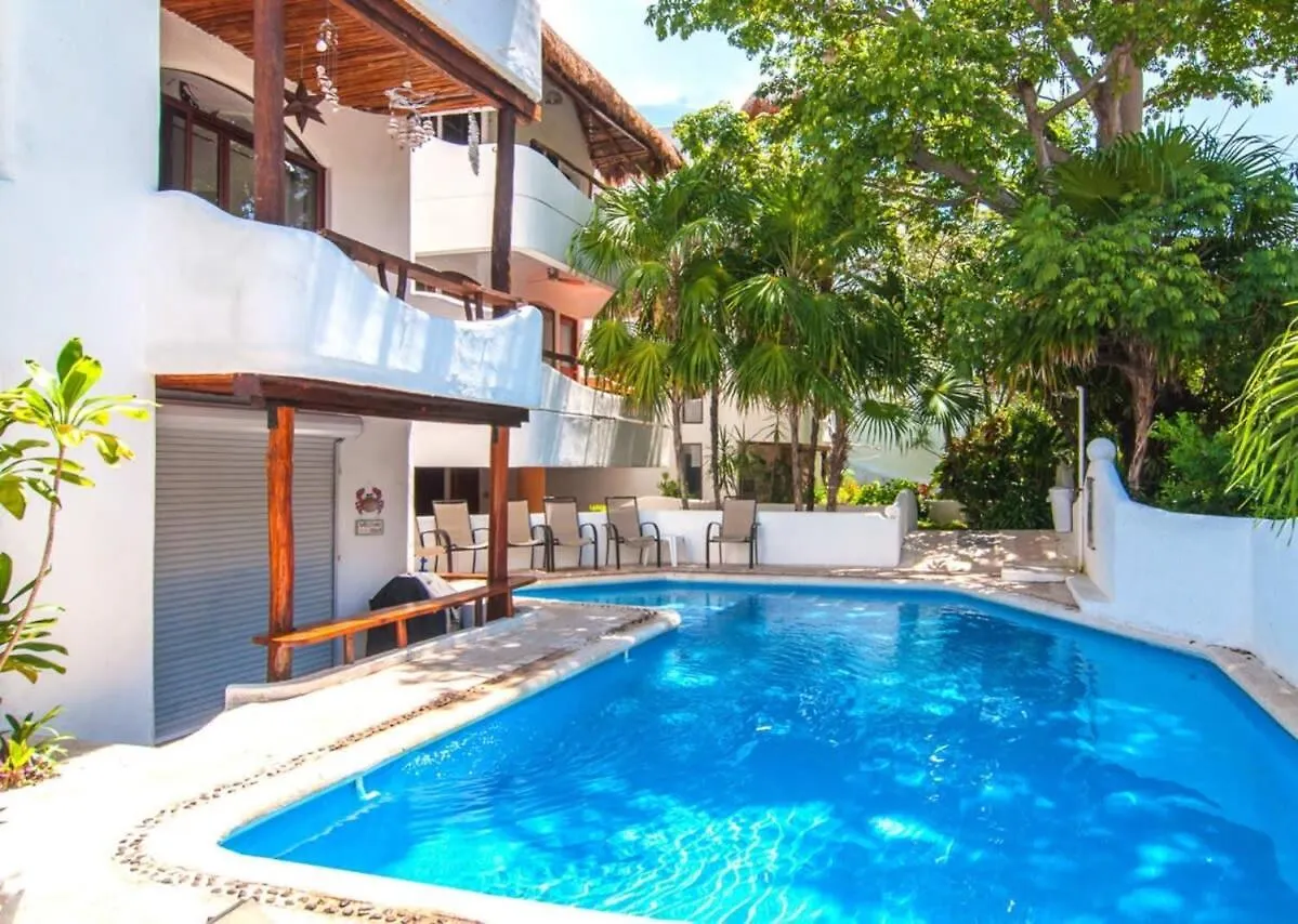 Charming, Gated With Pool, Fast Wifi And Silent location